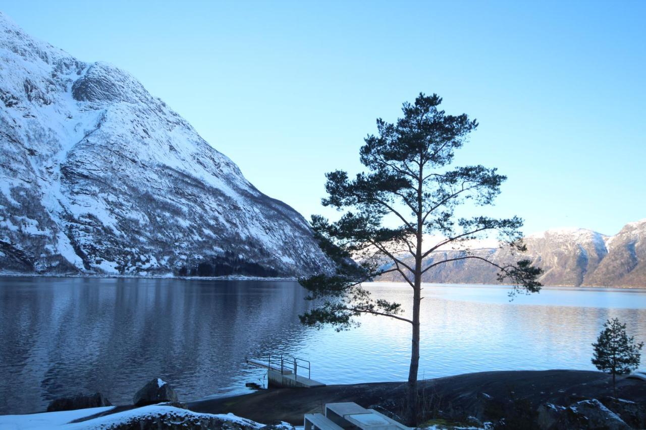 Adventure Hotel & Guesthouse Eidfjord New Exterior photo